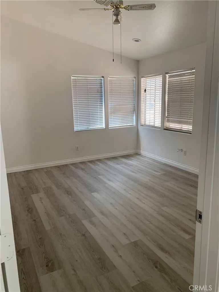 28070 Avenida Maravilla