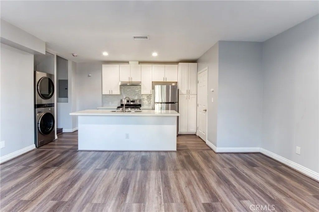 Photo of 7794 Skyhill Drive, Los Angeles, CA 90068 (MLS # SB26089637)