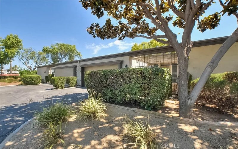 28307 Paseo Grande