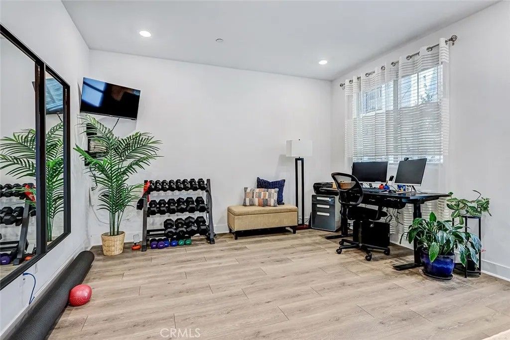 Photo of 1669 Yorktown Ln, San Pedro, CA 90732 (MLS # SB26020688)