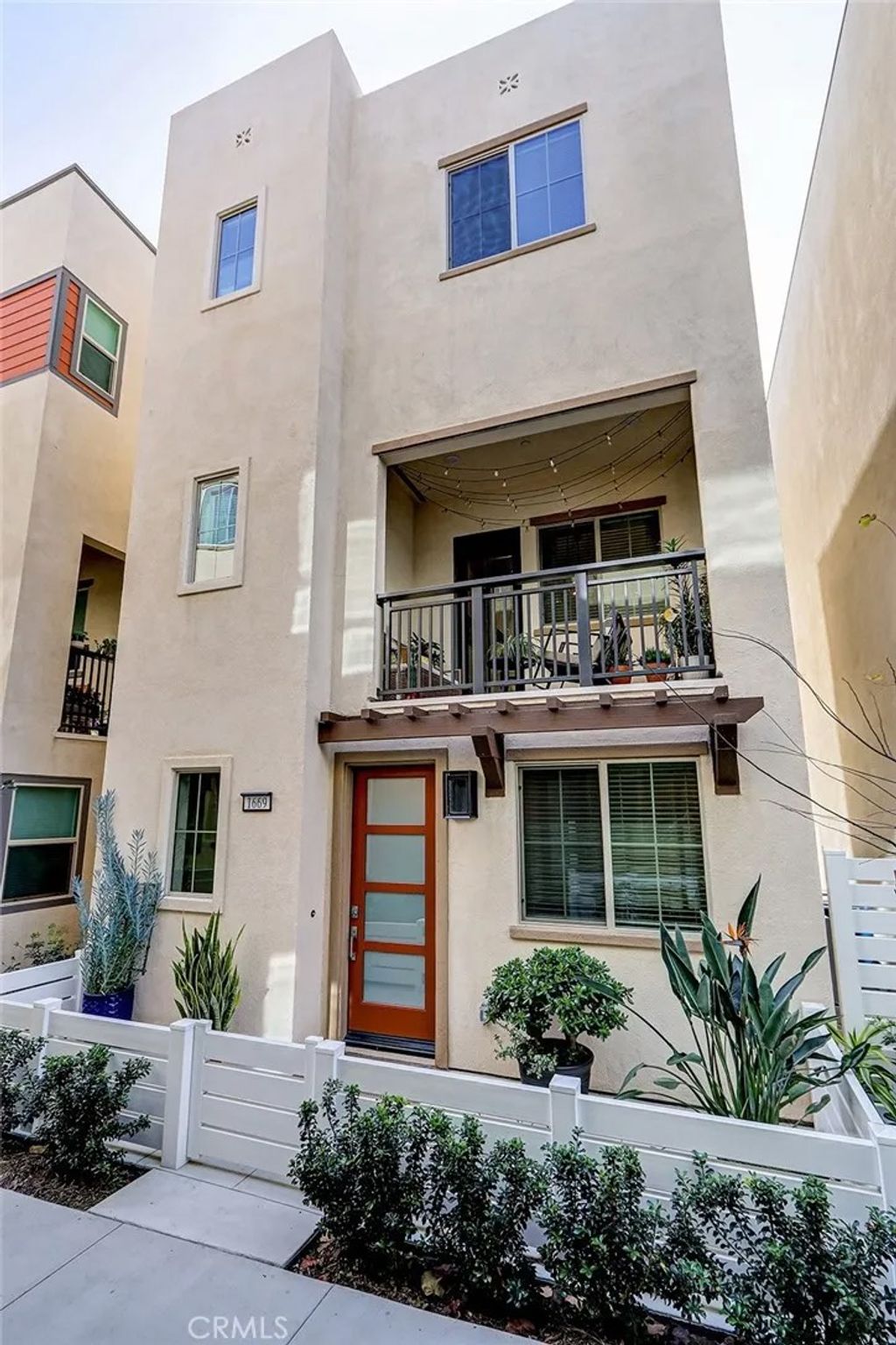 Photo of 1669 Yorktown Ln, San Pedro, CA 90732 (MLS # SB26020688)