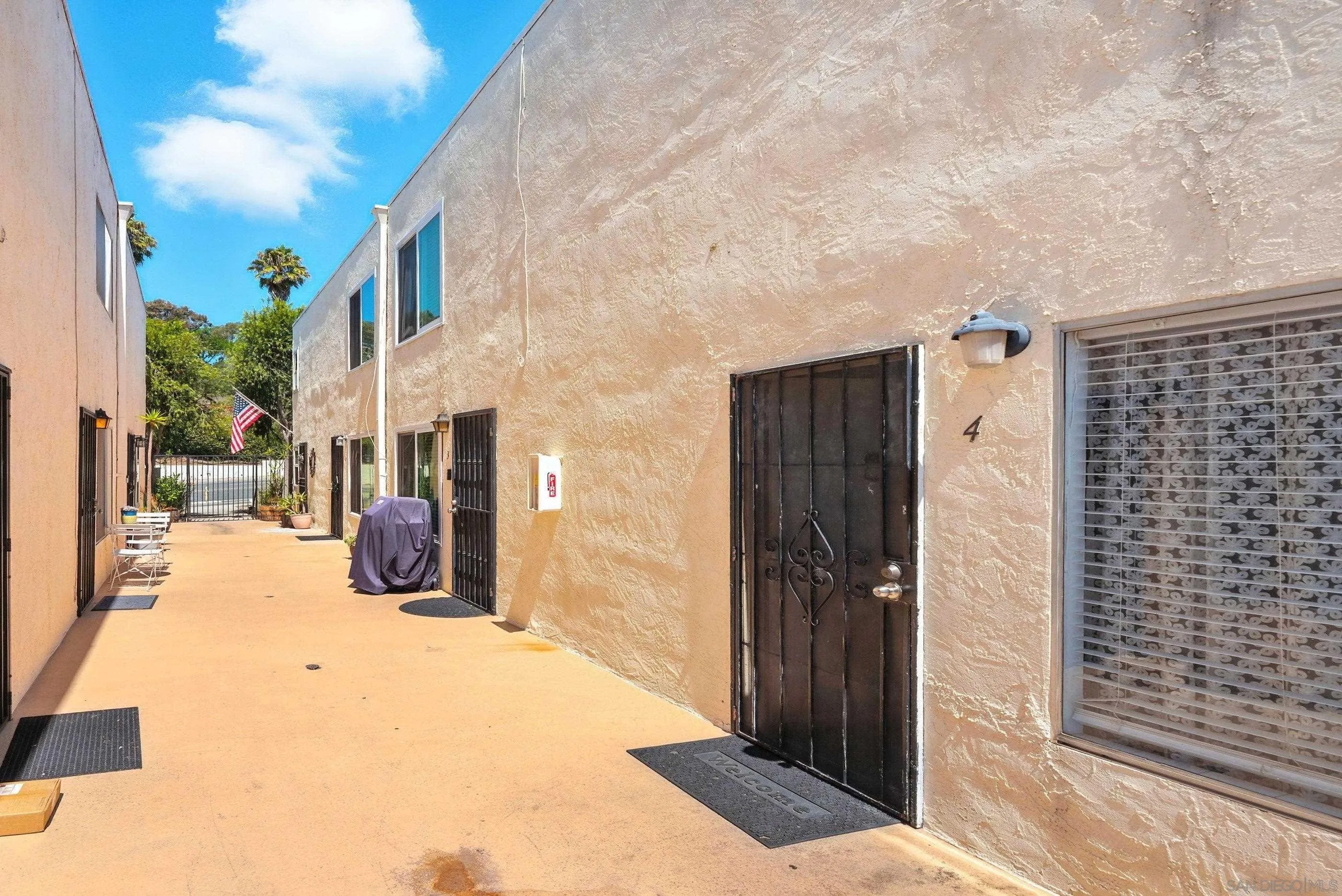 5725 Linda Vista Raod 4