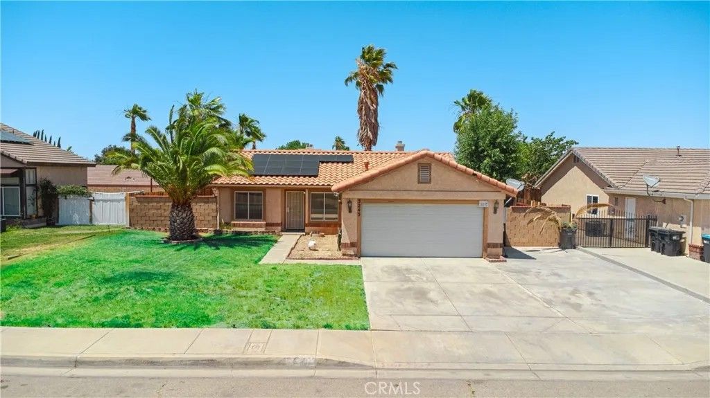 Photo of 3243 E Avenue R4, Palmdale, CA 93550 (MLS # DW26045907)