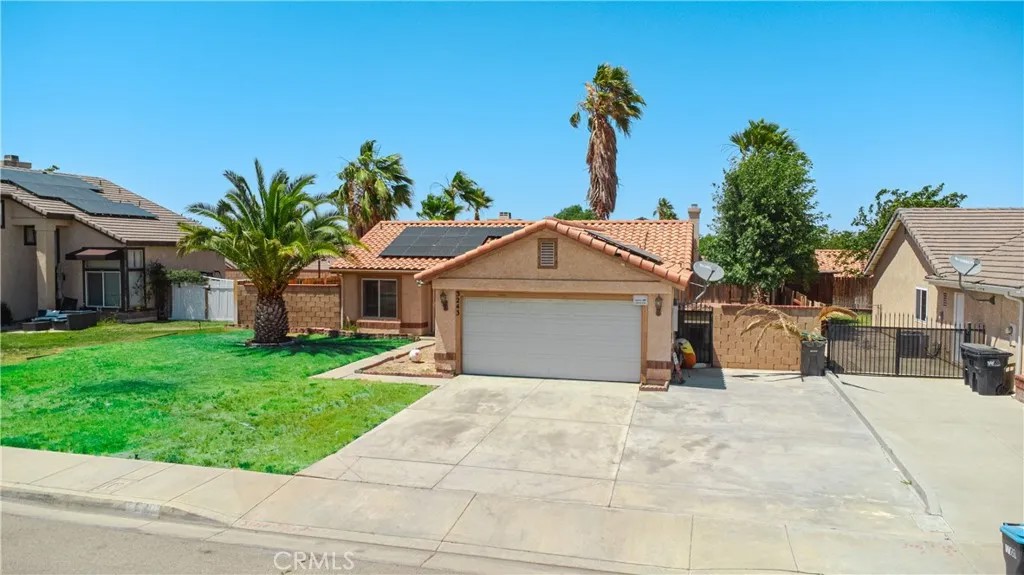 3243 E Avenue R4