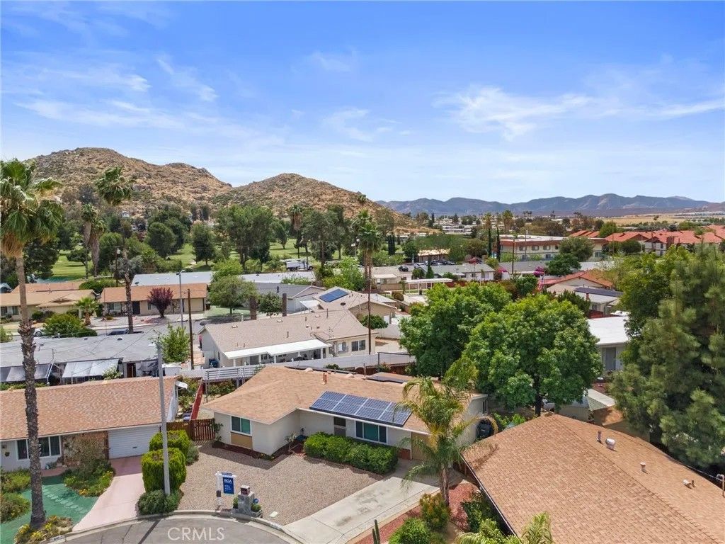 Photo of 621 Palmer Street, Hemet, CA 92543 (MLS # SW26072765)