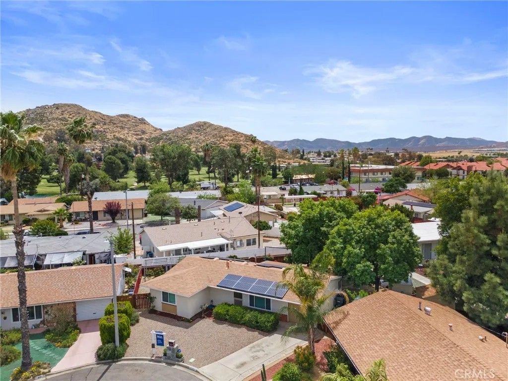 Photo of 621 Palmer Street, Hemet, CA 92543 (MLS # SW26072765)