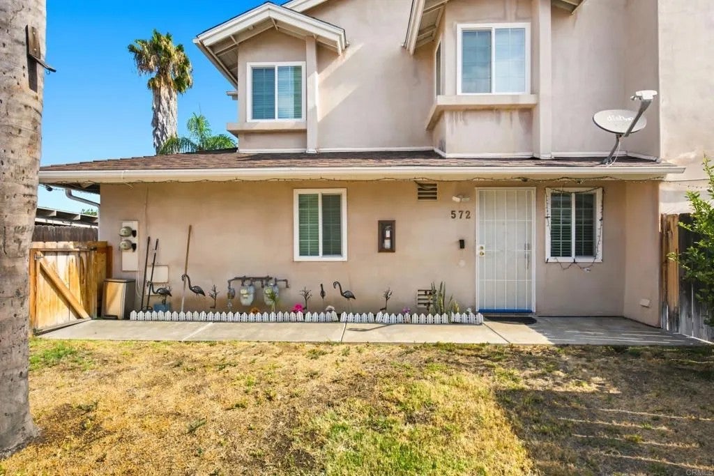572 Hart Dr