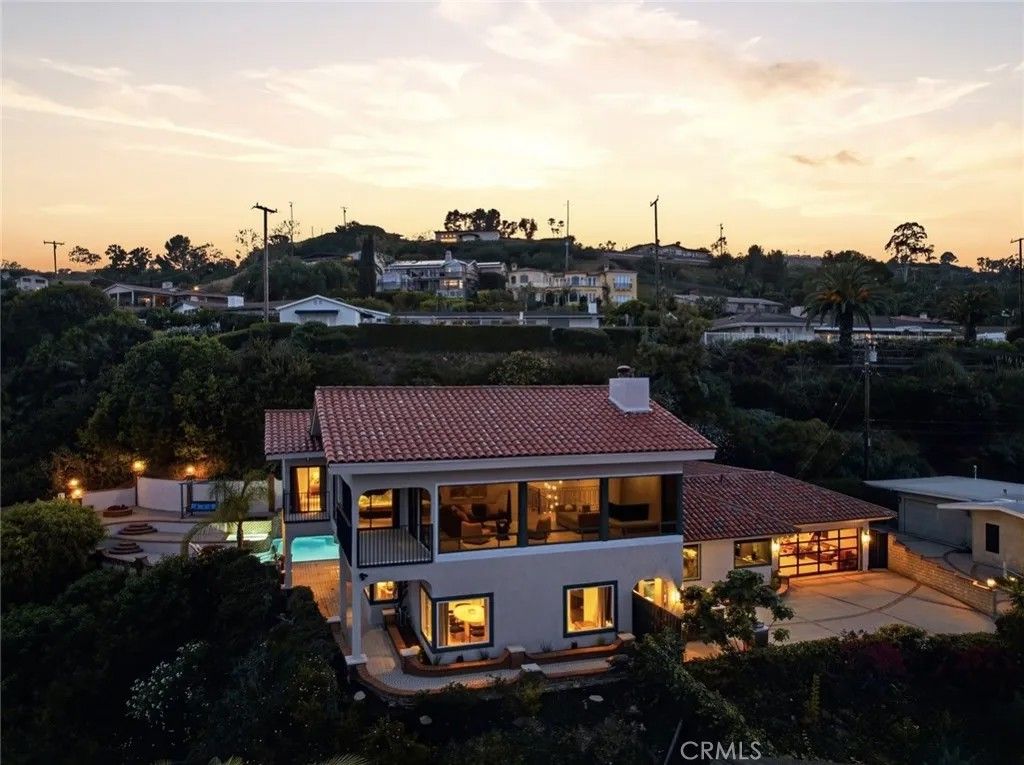 Photo of 2053 Suana Dr, Rancho Palos Verdes, CA 90275 (MLS # PV26079184)