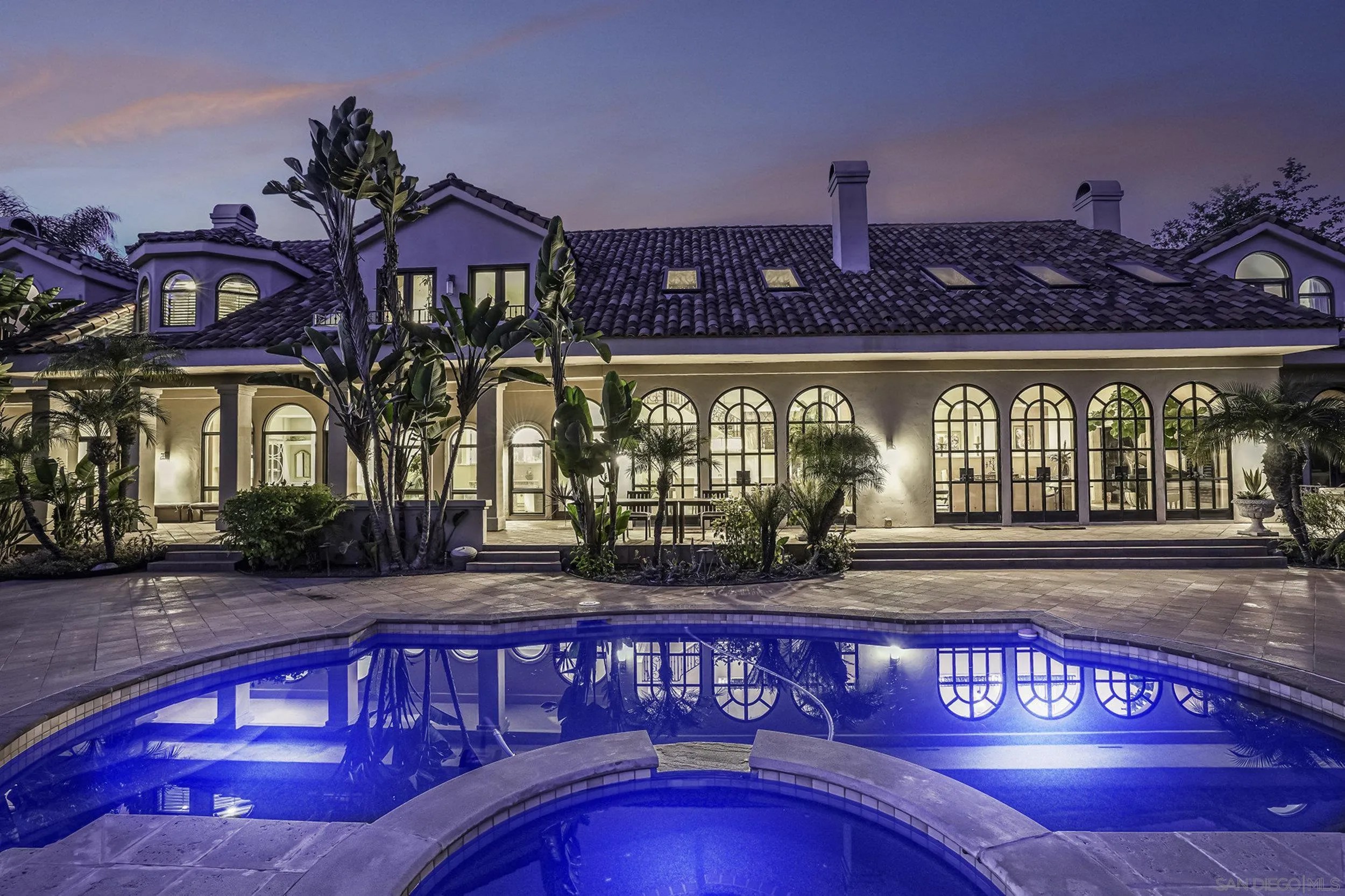 5305 La Crescenta