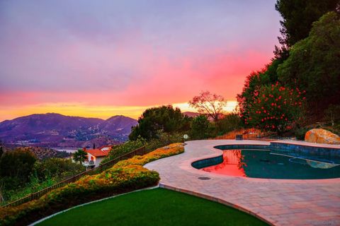 Photo of 3295 Via Loma Vista, Escondido, CA 92029 (MLS # 260009595)