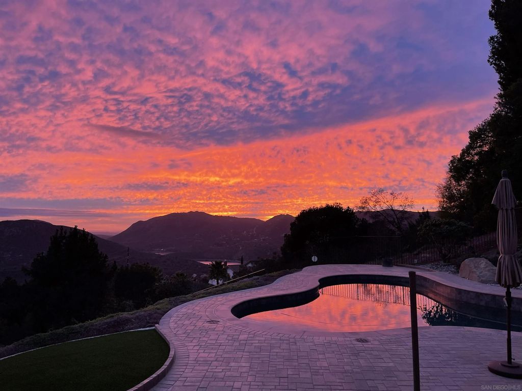 Photo of 3295 Via Loma Vista, Escondido, CA 92029 (MLS # 260009595)