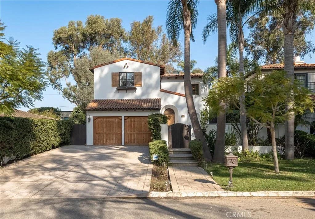 Photo of 3133 Via La Selva, Palos Verdes Estates, CA 90274 (MLS # SB26103989)