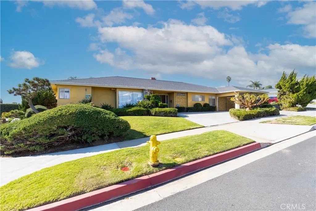 Photo of 4955 Southridge Avenue, View Park, CA 90043 (MLS # PW25271071)