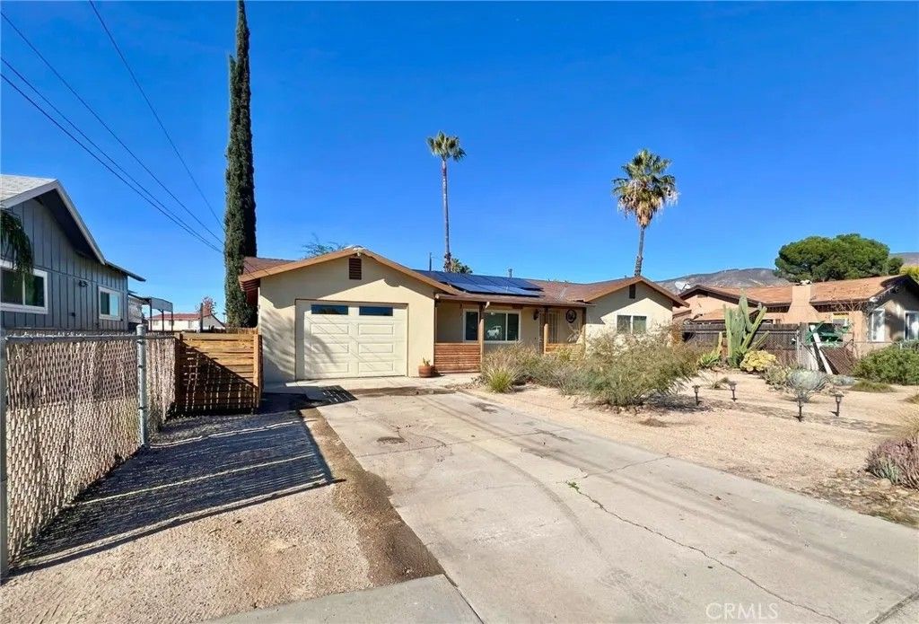 Photo of 174 S Grand Army Ave, San Jacinto, CA 92583 (MLS # IV25268746)