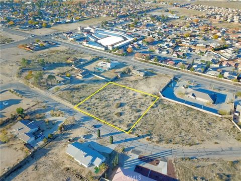 Photo of 0 Sunny Vista Rd, Victorville, CA 92394 (MLS # CV25274682)