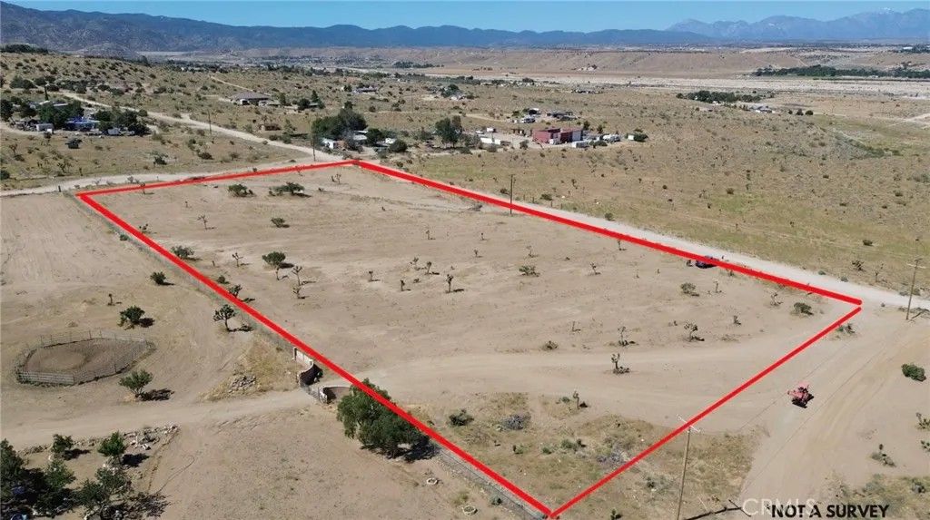 Photo of 35 Juniper, Apple Valley, CA 92308 (MLS # HD26109084)