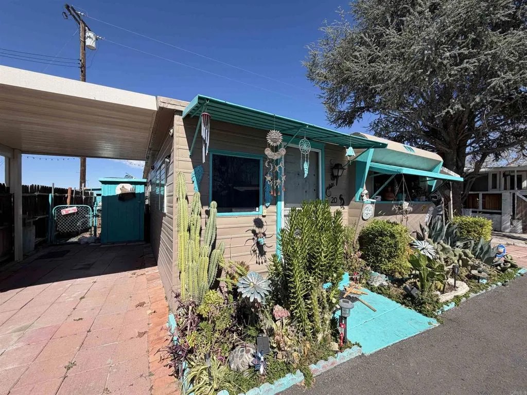 2150 S San Jacinto SPC 20