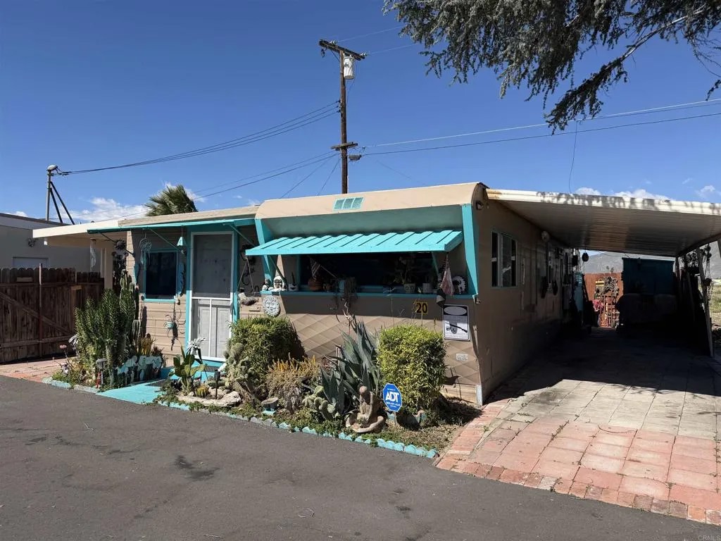 2150 S San Jacinto SPC 20