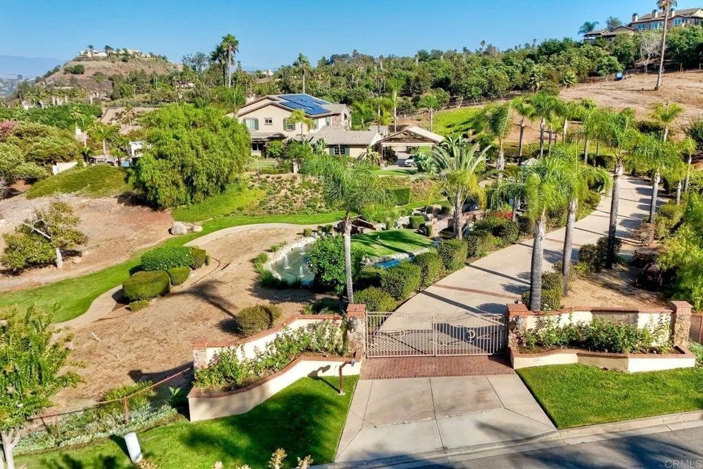 30893 Villa Toscana