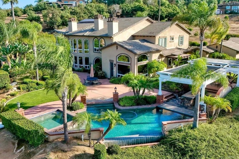 30893 Villa Toscana