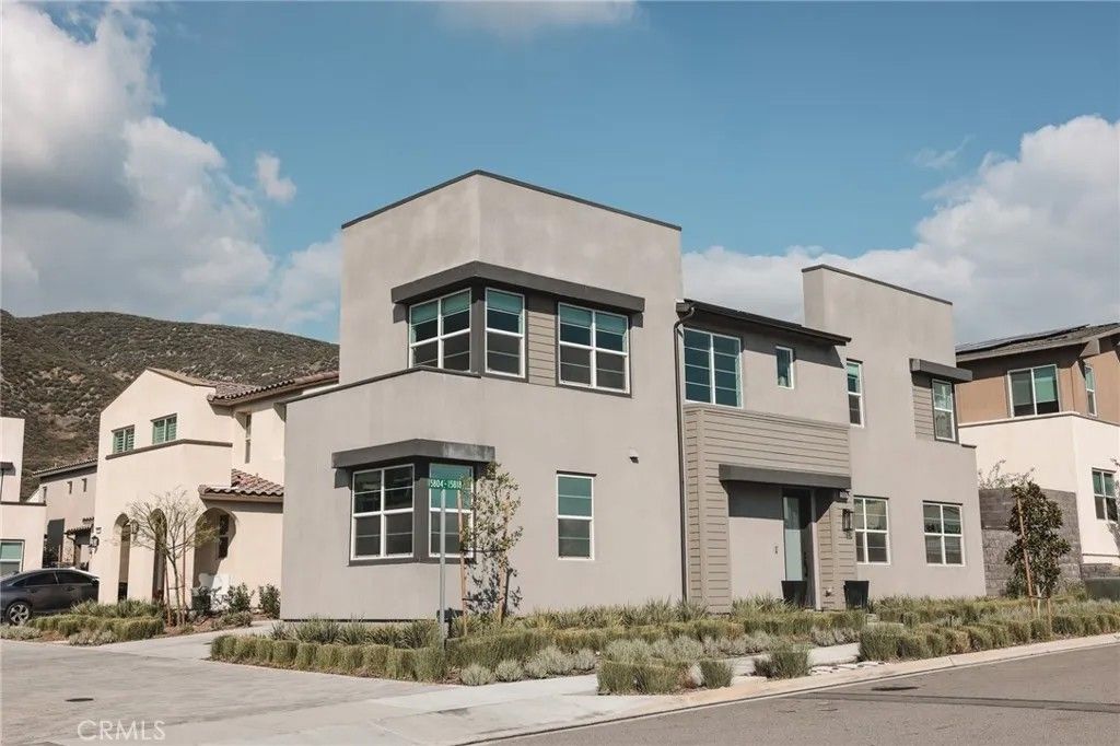 Photo of 15818 Caterpillar Dr, Fontana, CA 92336 (MLS # CV25282455)