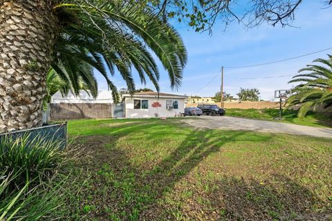 Photo of 1845 West Dr, Vista, CA 92083 (MLS # 2600041)