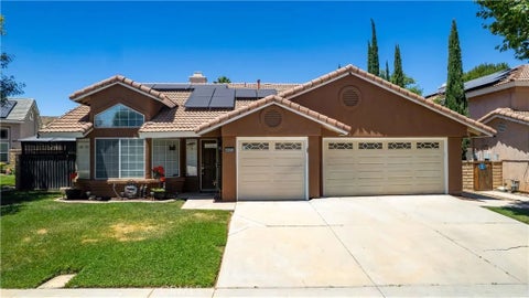 Photo of 40053 Lloyds Court, Palmdale, CA 93551 (MLS # SR26122072)