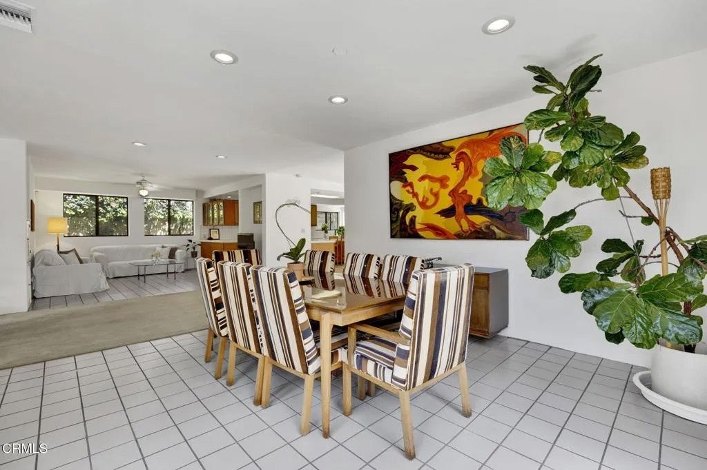 1742 Hill Drive
