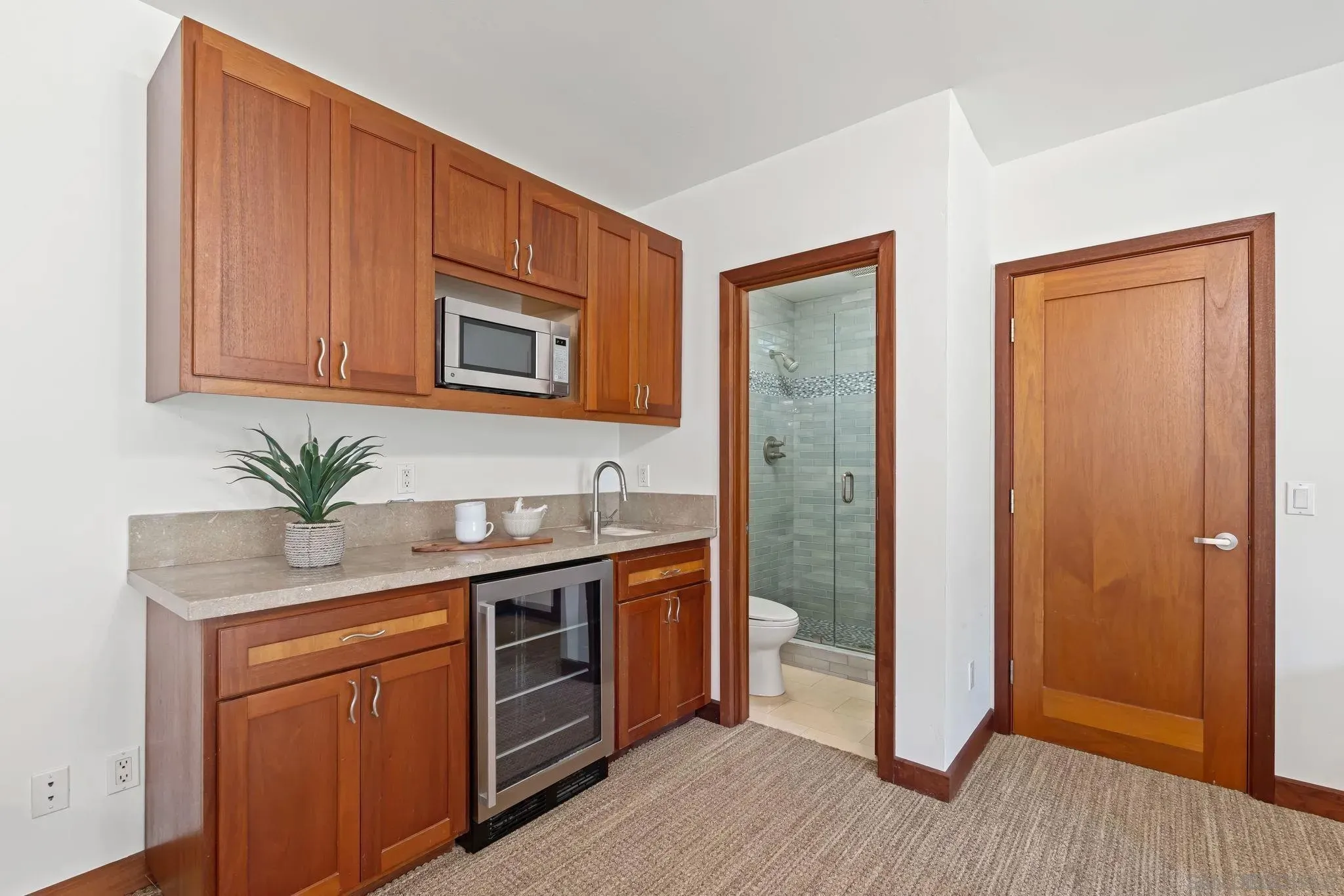 Del Mar, California 92014, United States, 4 Bedrooms Bedrooms, ,5 BathroomsBathrooms,Residential,Active,254204