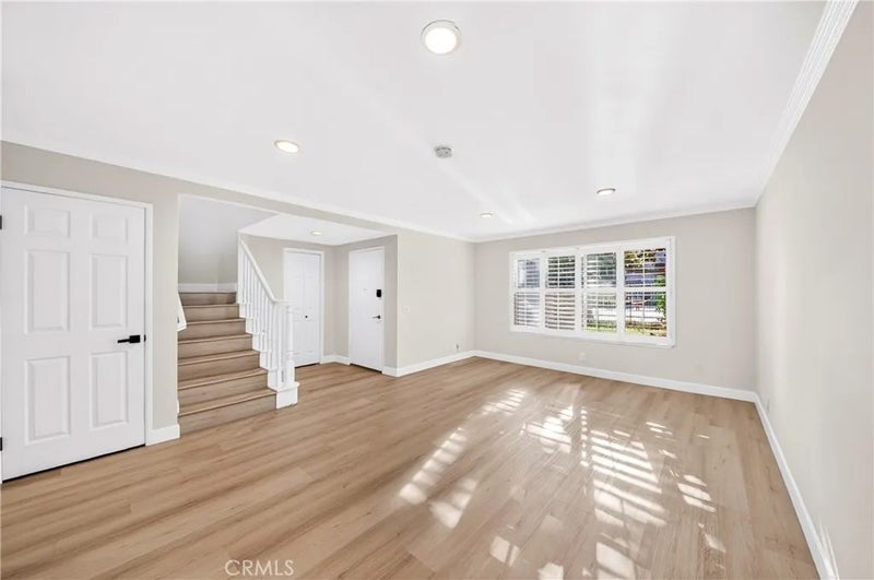 4657 Larwin
