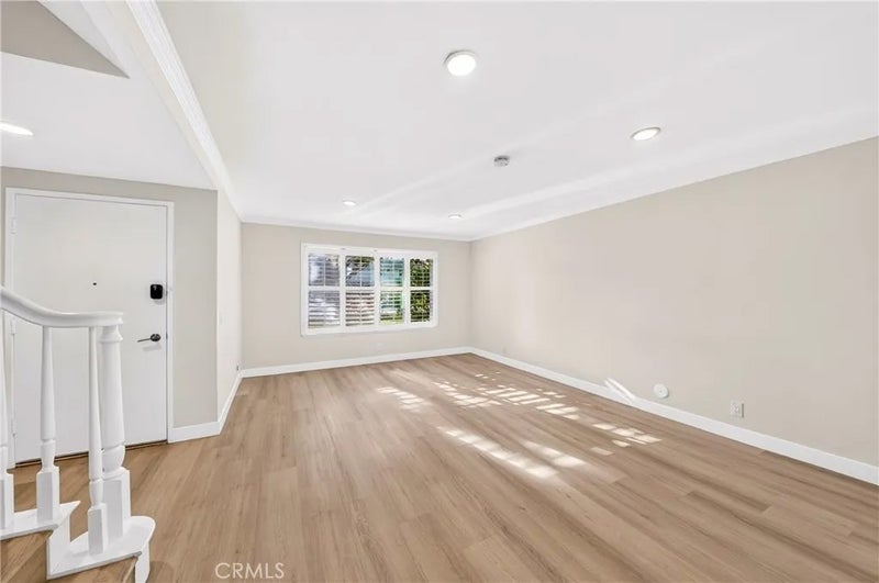 4657 Larwin