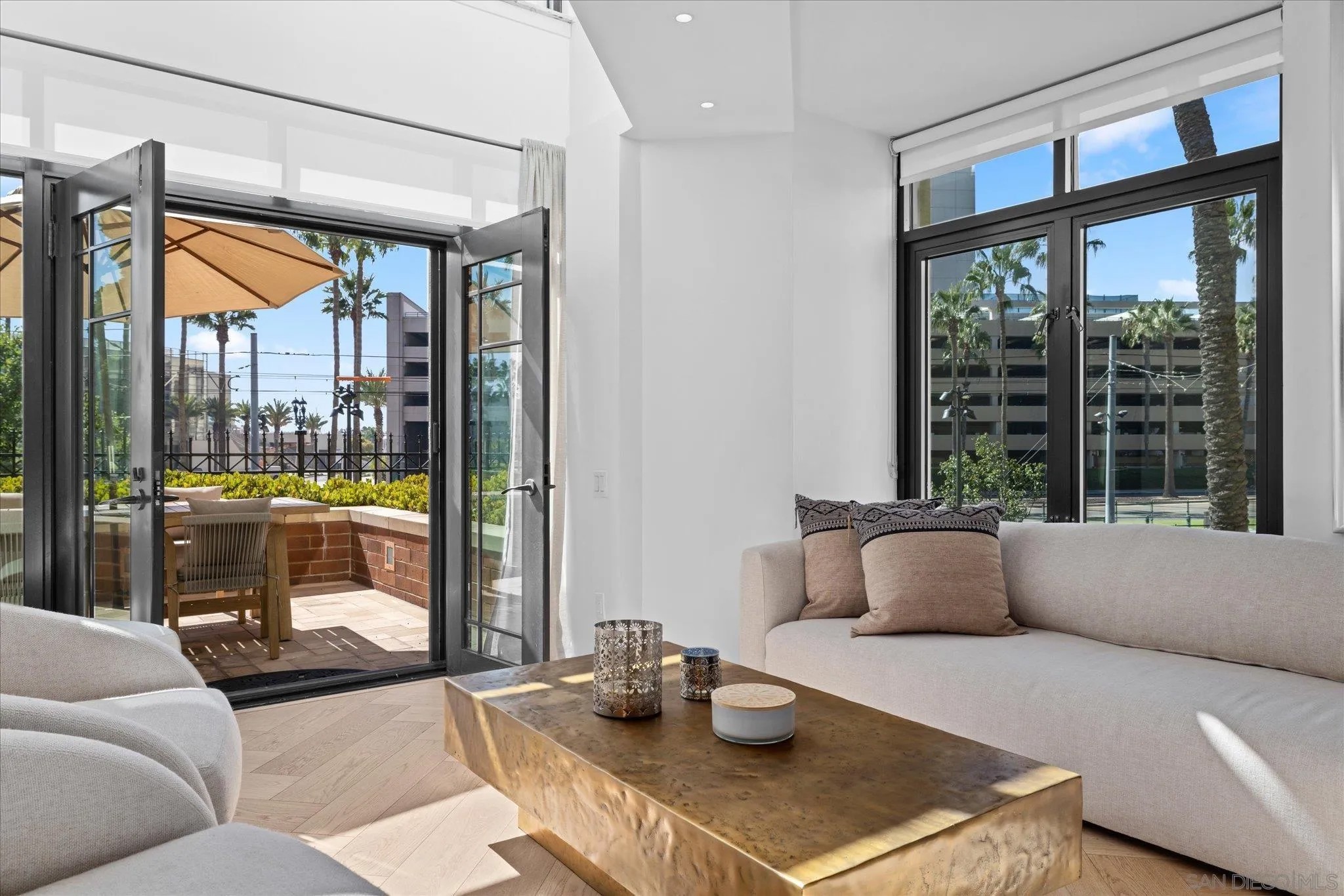 500 W Harbor Drive 136