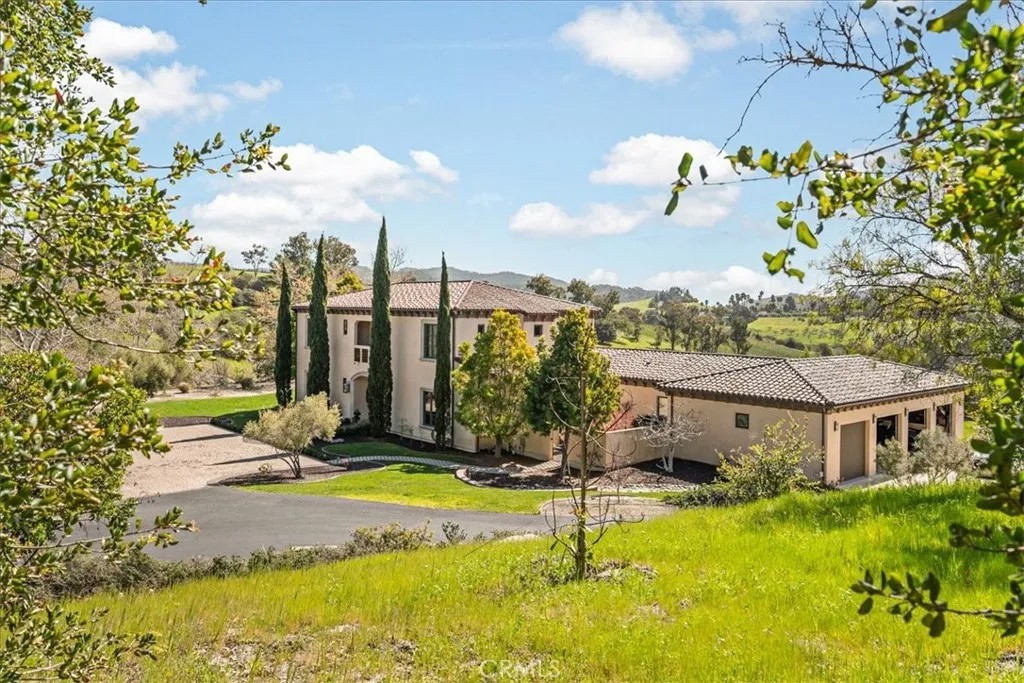 1175 Bassi Drive