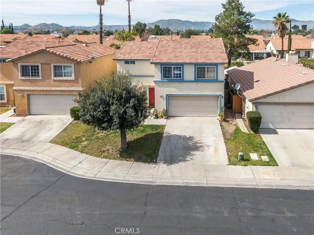 Photo of 260 Mahogany St, San Jacinto, CA 92582 (MLS # DW26039209)