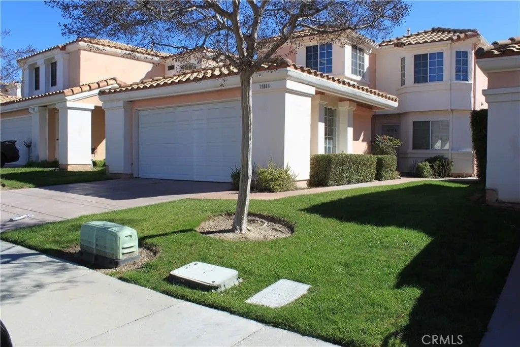 Photo of 25806 Browning Pl, Stevenson Ranch, CA 91381 (MLS # SR26061430)
