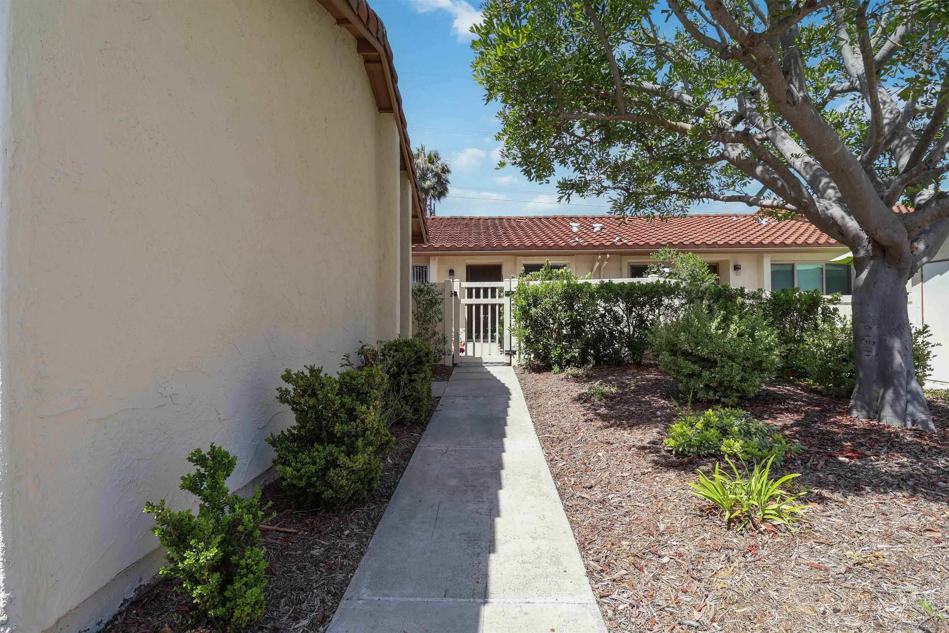 1757 Pleasantdale