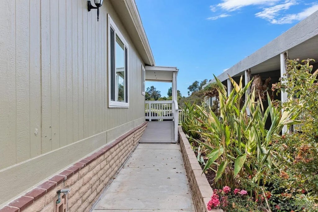 Photo of 1930 W San Marcos Dr #188, San Marcos, CA 92078 (MLS # 260022331)