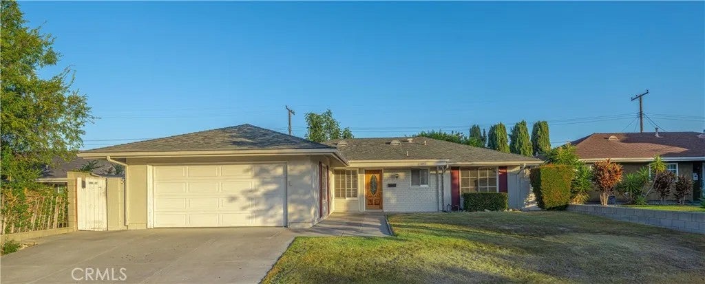 Photo of 23051 Cavanaugh Road, Lake Forest, CA 92630 (MLS # OC26185136)