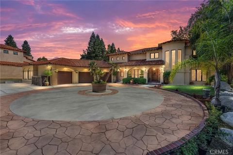 Photo of 14025 Yokuts Ln, Bakersfield, CA 93306 (MLS # PI26049205)