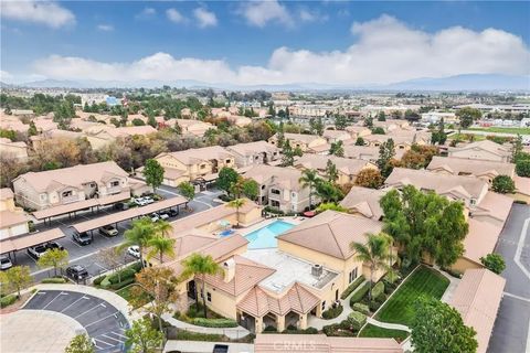 Tiny photo for 41410 Juniper St #812, Murrieta, CA 92562 (MLS # SW26016297)