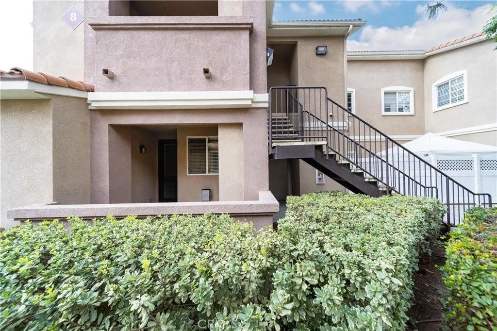 Photo of 41410 Juniper St #812, Murrieta, CA 92562 (MLS # SW26016297)