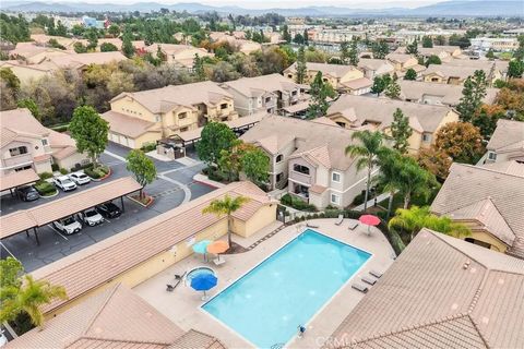 Tiny photo for 41410 Juniper St #812, Murrieta, CA 92562 (MLS # SW26016297)