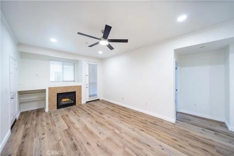 Tiny photo for 41410 Juniper St #812, Murrieta, CA 92562 (MLS # SW26016297)