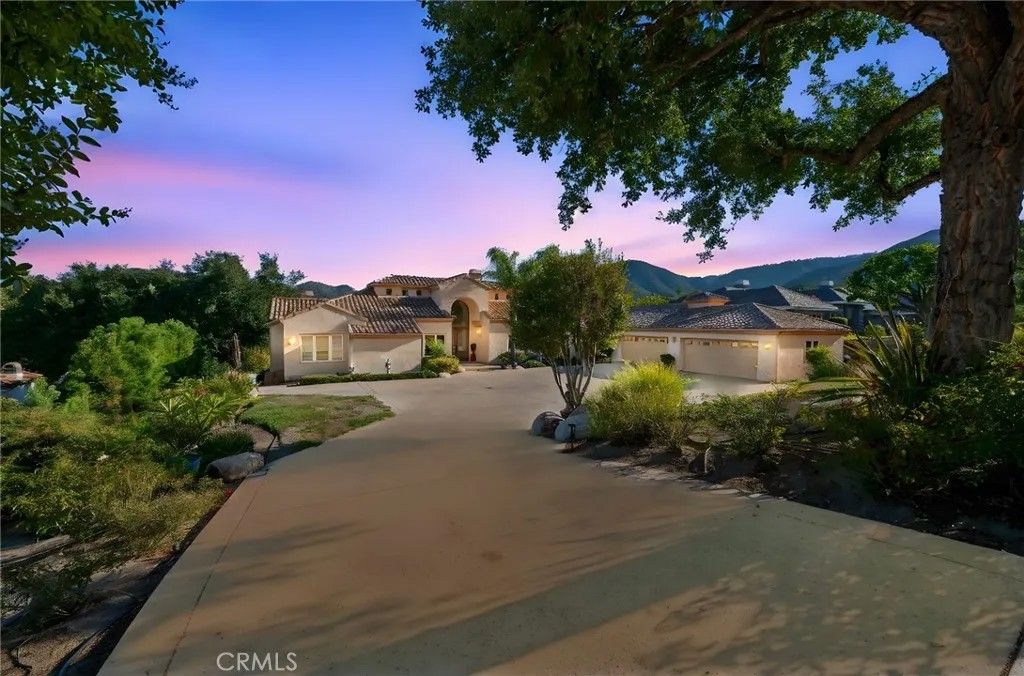 Photo of 22285 Bear Creek Drive, Murrieta, CA 92562 (MLS # SW25230541)