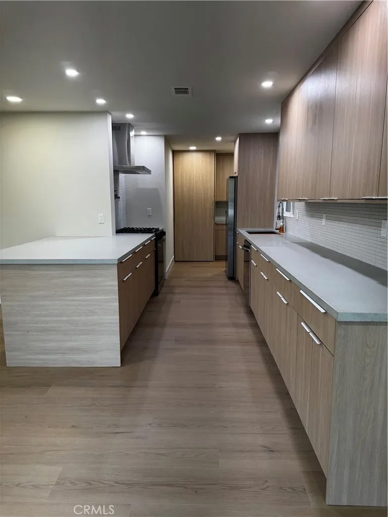 13131 Siemon Avenue