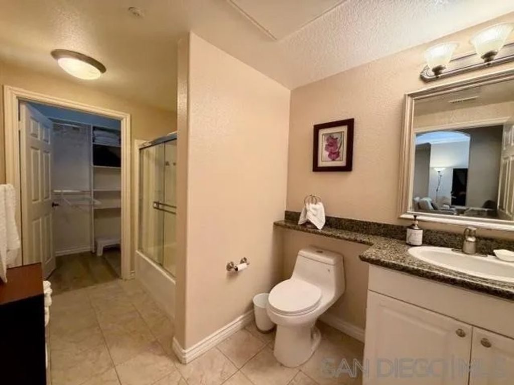 Photo of 4155 Executive Dr #E310, La Jolla, CA 92037 (MLS # 260002611)