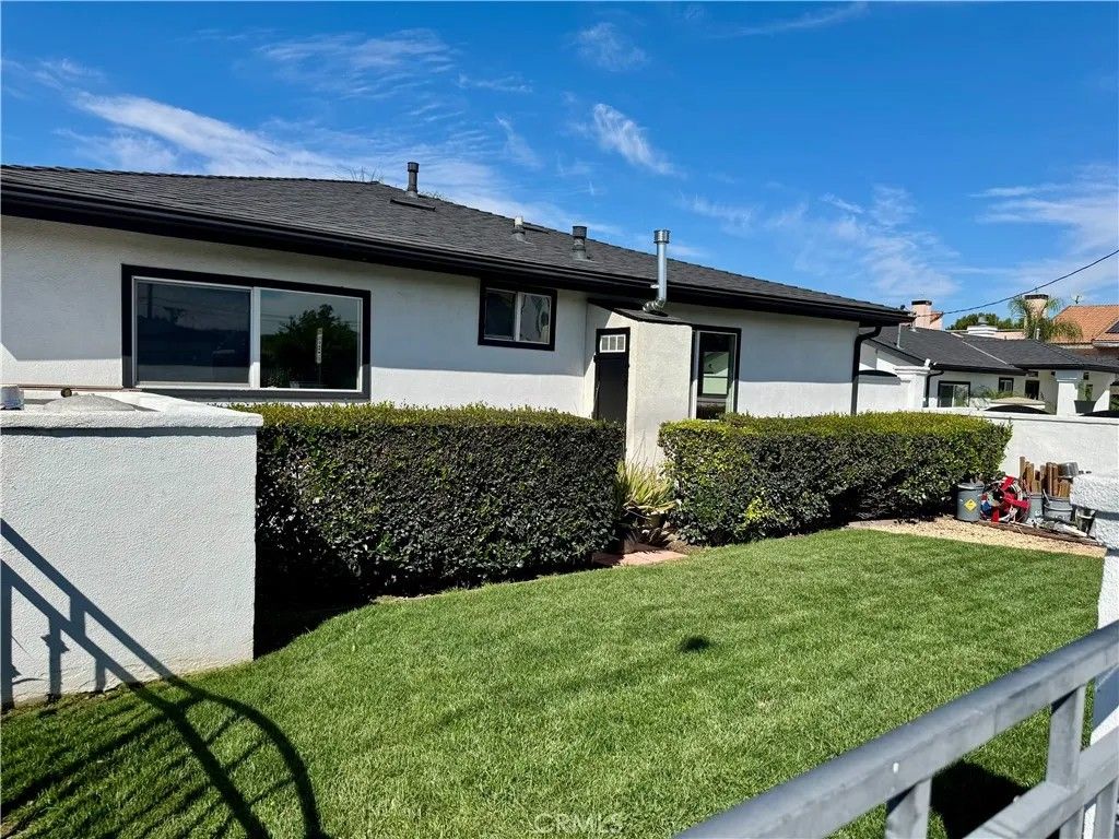 Photo of 715 Del Valle Ave, La Puente, CA 91744 (MLS # AR26050895)