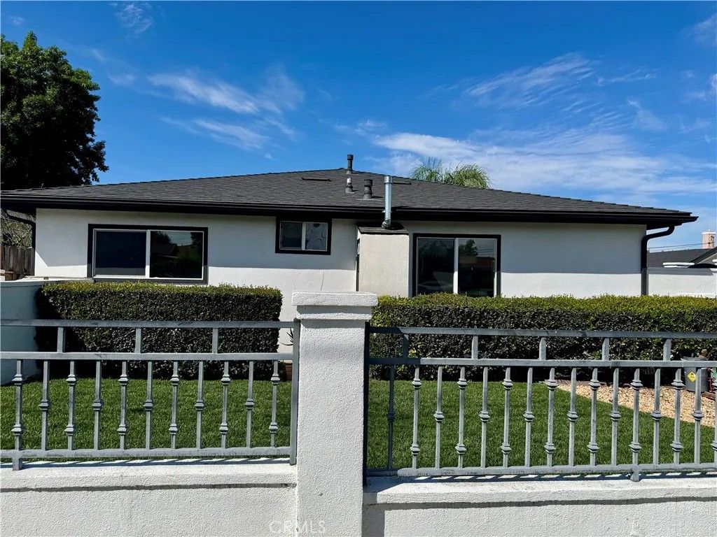 Photo of 715 Del Valle Ave, La Puente, CA 91744 (MLS # AR26050895)