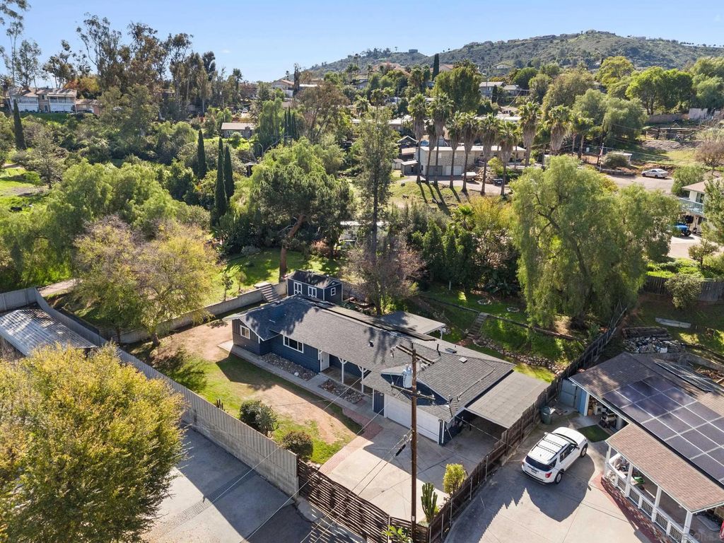 Photo of 9313 Christina Ln, Lakeside, CA 92040 (MLS # 260001673)