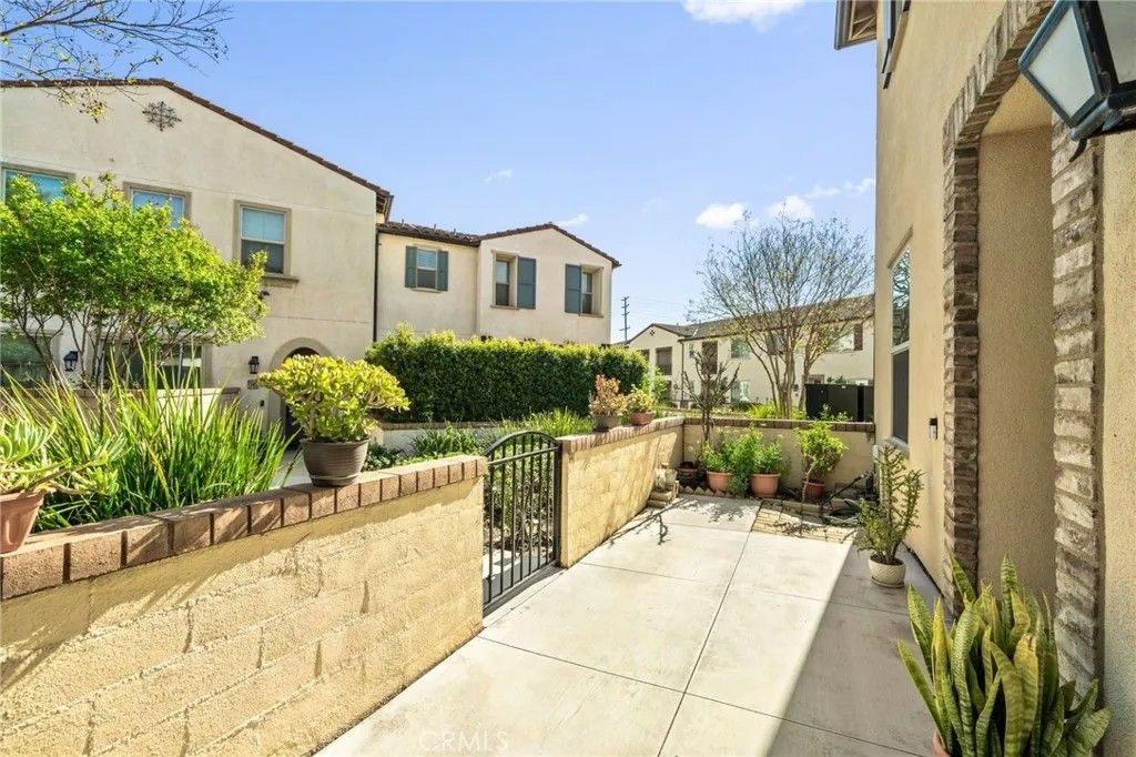 Photo of 4171 S Cardinale Privado #2, Ontario, CA 91762 (MLS # IV26069835)